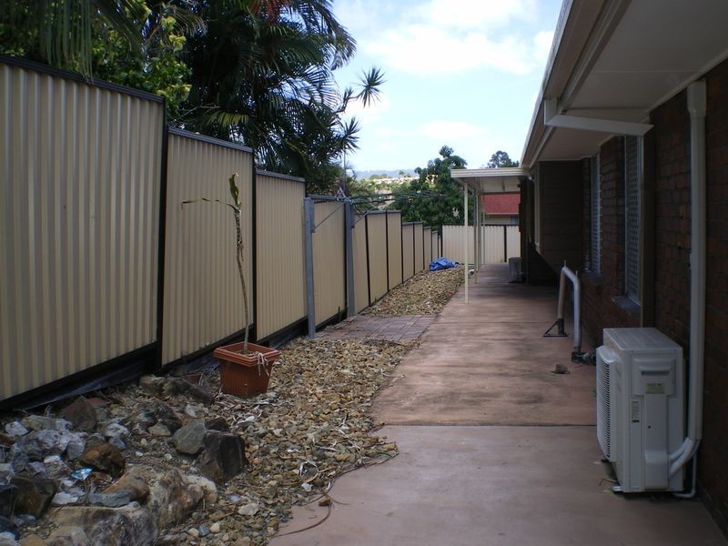 2 Aberdeen Court, Highland Park QLD 4211