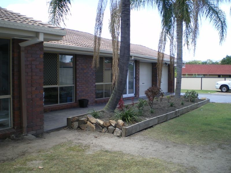 2 Aberdeen Court, Highland Park QLD 4211