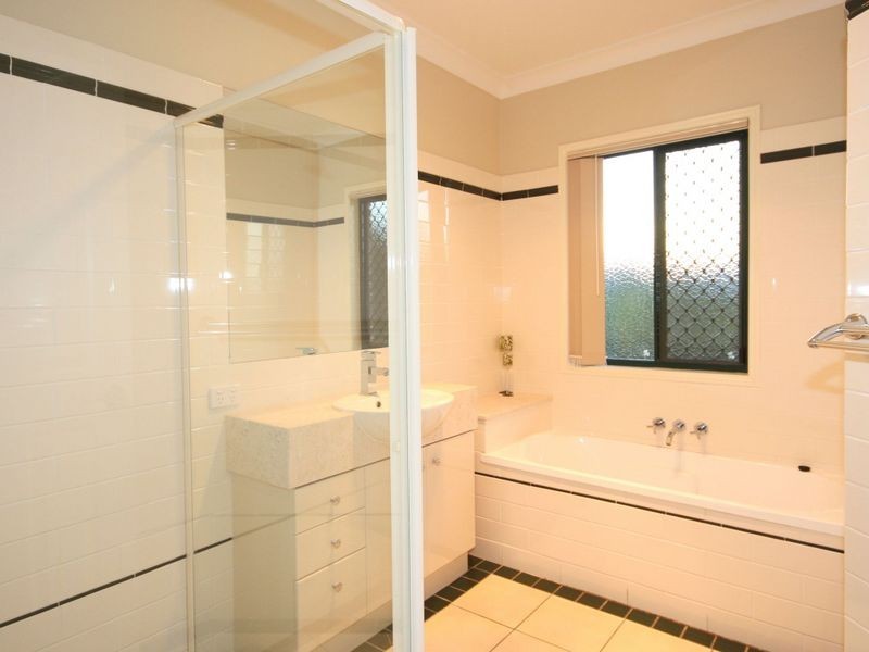 2 Pasture Place, Mount Nathan QLD 4211