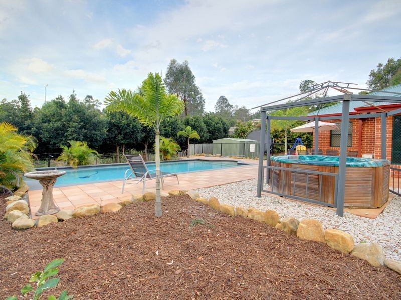 2 Pasture Place, Mount Nathan QLD 4211