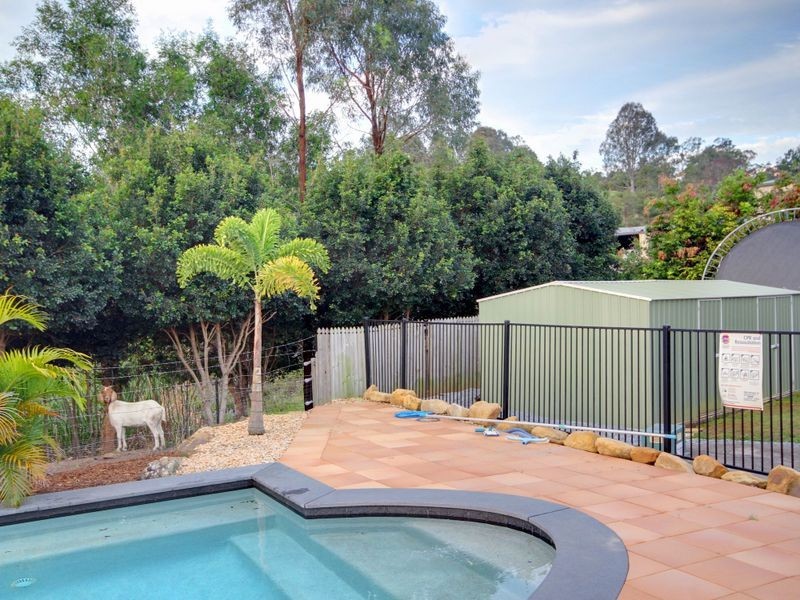 2 Pasture Place, Mount Nathan QLD 4211