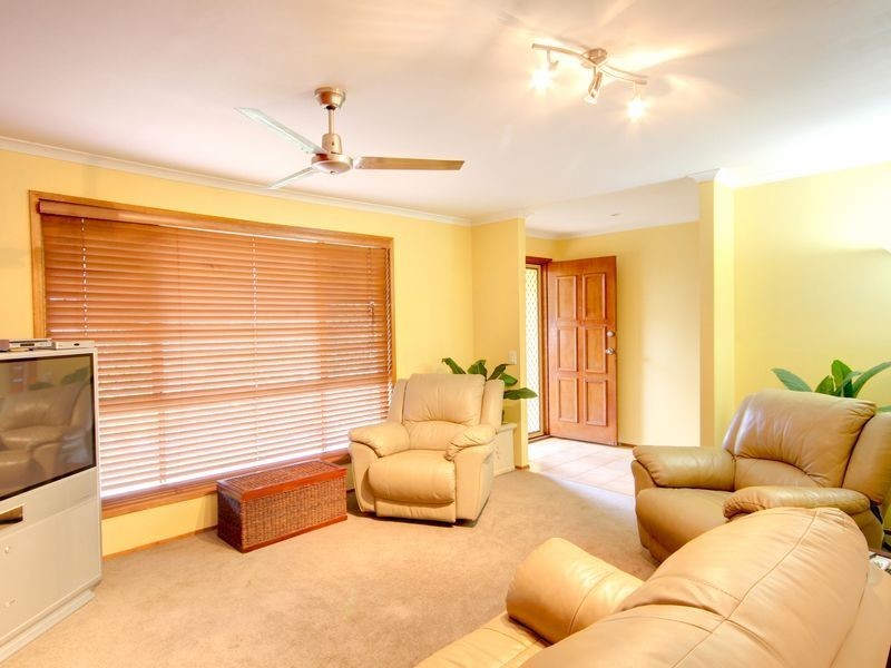 2 Marimar Place, Highland Park QLD 4211