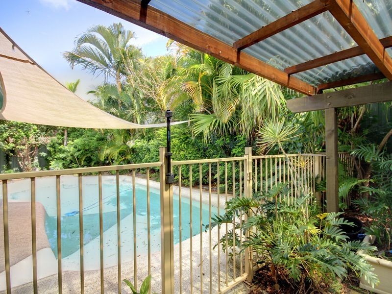 2 Marimar Place, Highland Park QLD 4211