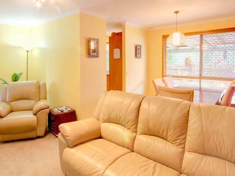 2 Marimar Place, Highland Park QLD 4211