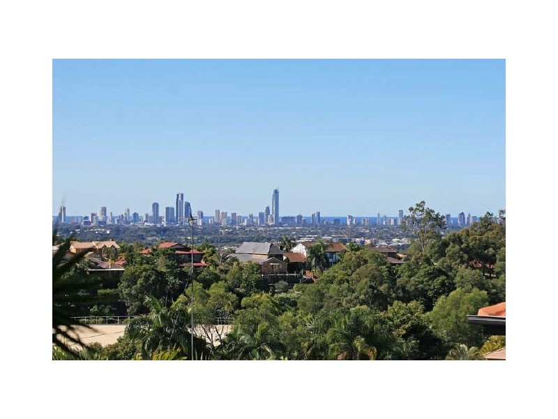 5B Rivage Place, Highland Park QLD 4211