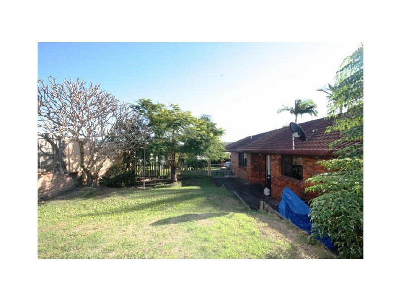 6 Barrine Drive, Worongary QLD 4213