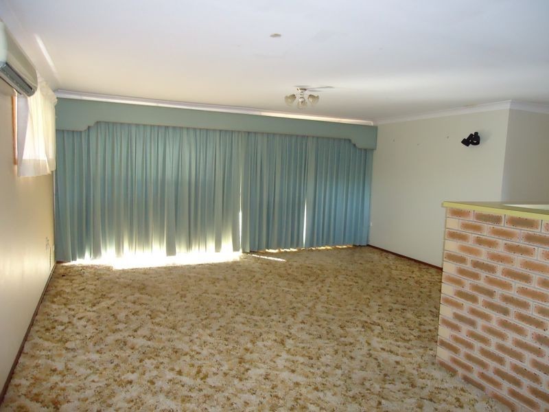 9 Tudor Place, Biggera Waters QLD 4216