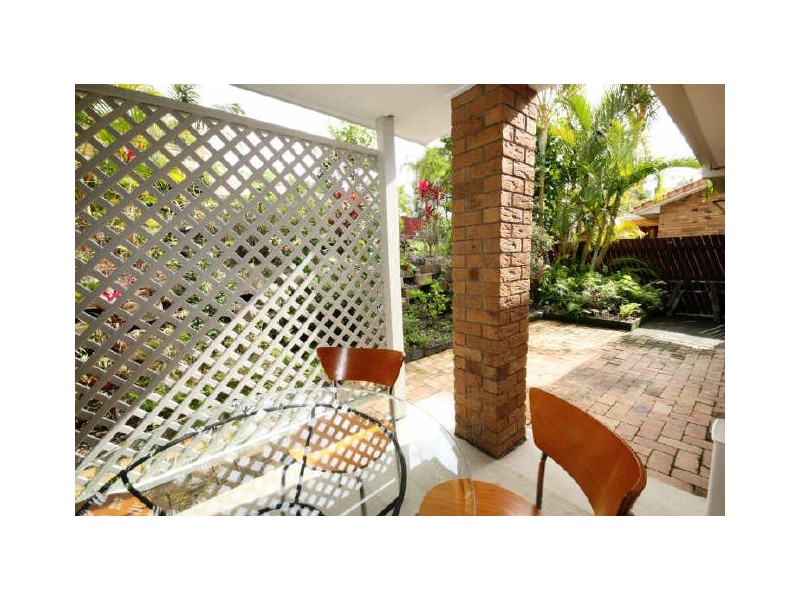90/33 Edmund Rice Drive, Southport QLD 4215