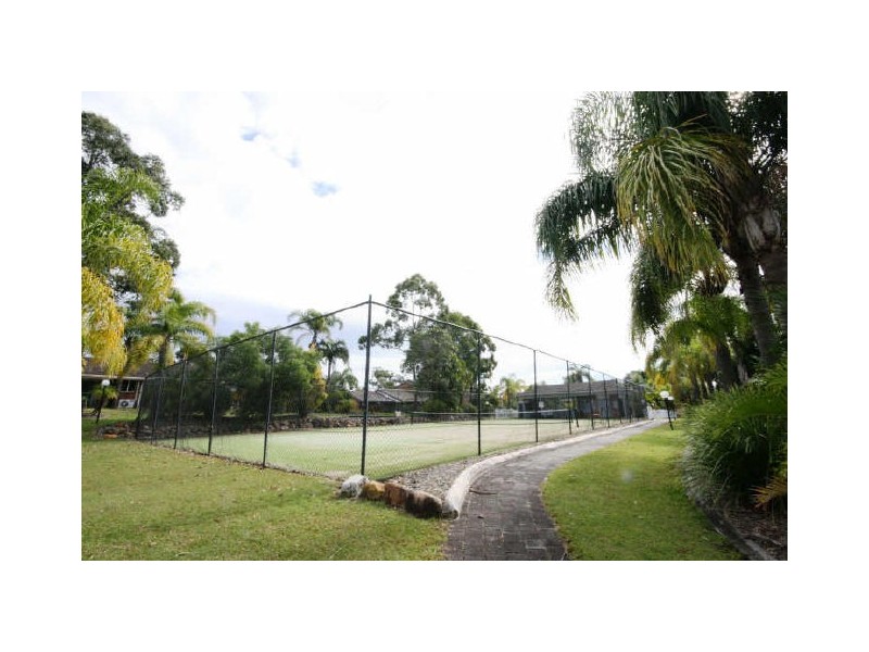 90/33 Edmund Rice Drive, Southport QLD 4215
