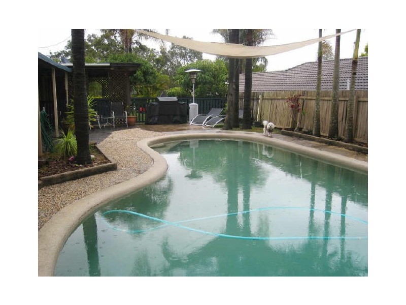 5 MacDougall Street, Highland Park QLD 4211