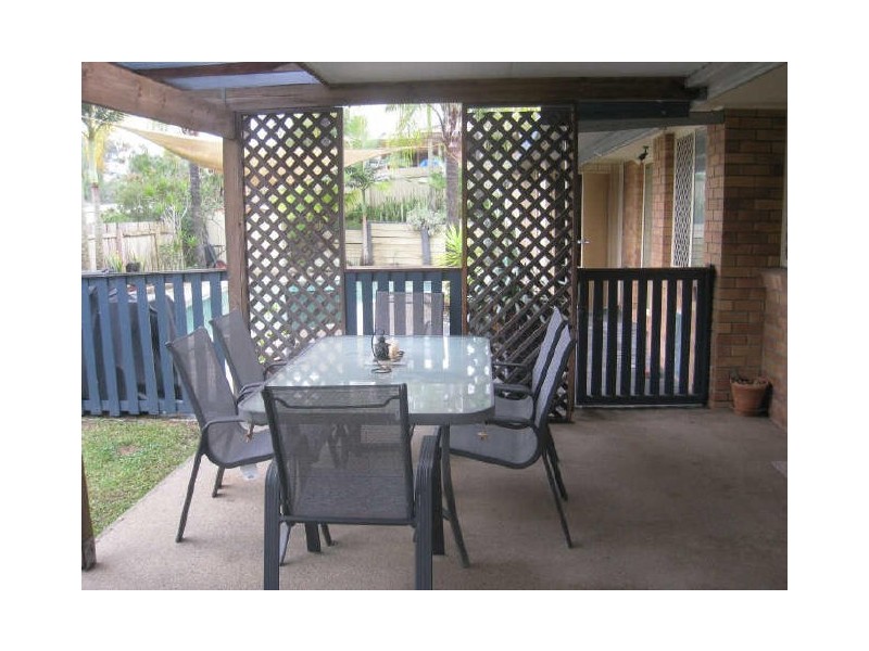 5 MacDougall Street, Highland Park QLD 4211