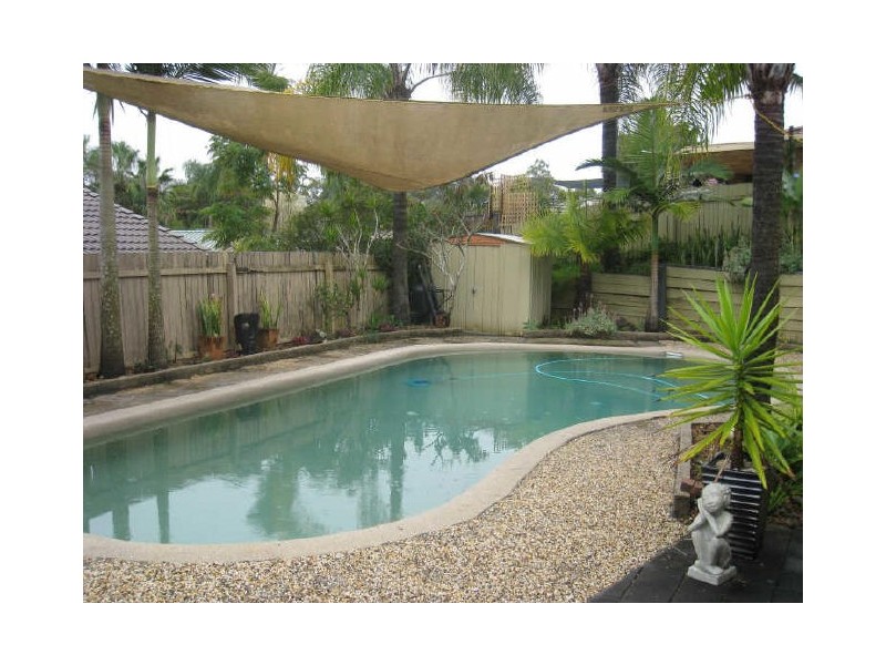 5 MacDougall Street, Highland Park QLD 4211
