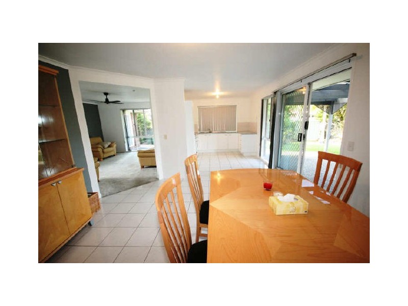 5 Oakdale Avenue, Nerang QLD 4211