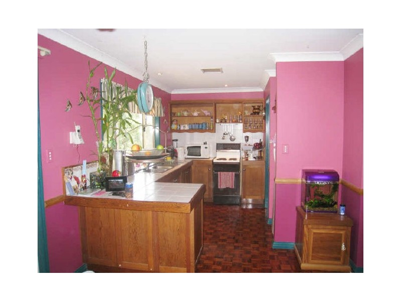 174 Alexander Drive, Highland Park QLD 4211