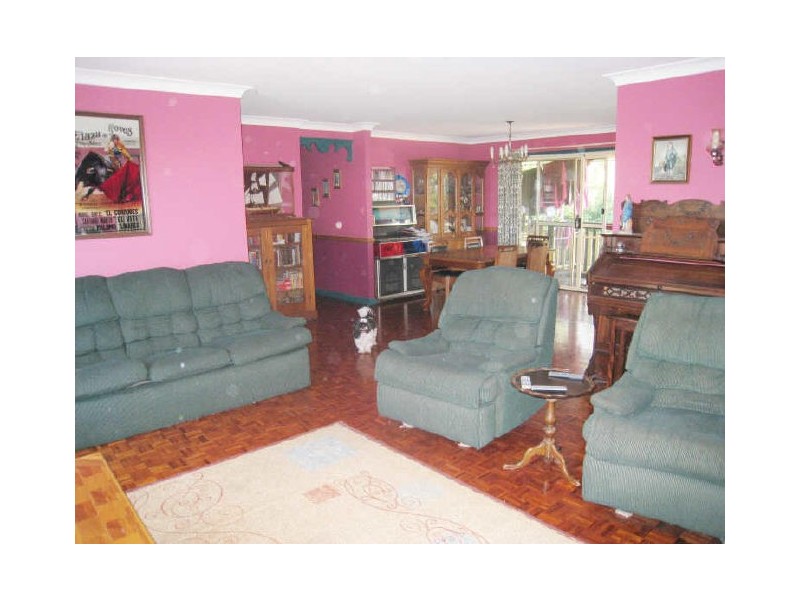 174 Alexander Drive, Highland Park QLD 4211