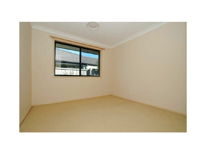 7 Lillywood Circuit, Molendinar QLD 4214