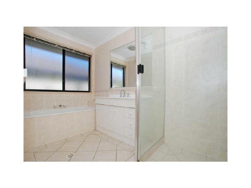 7 Lillywood Circuit, Molendinar QLD 4214