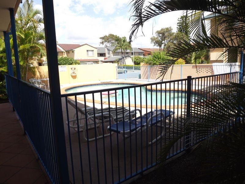 2/20 Duet Drive, Mermaid Waters QLD 4218