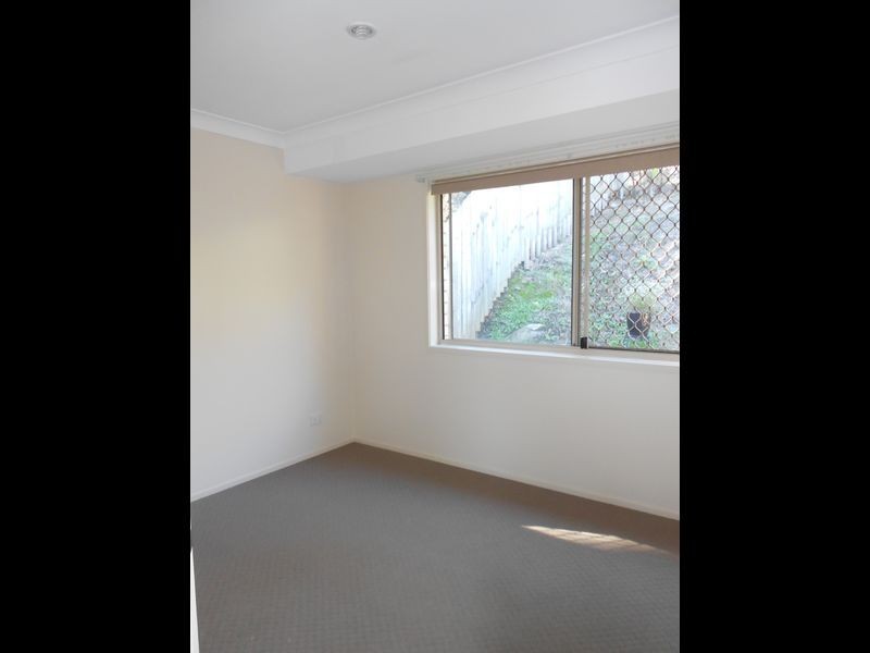 2/72 Paddington Drive, Carrara QLD 4211