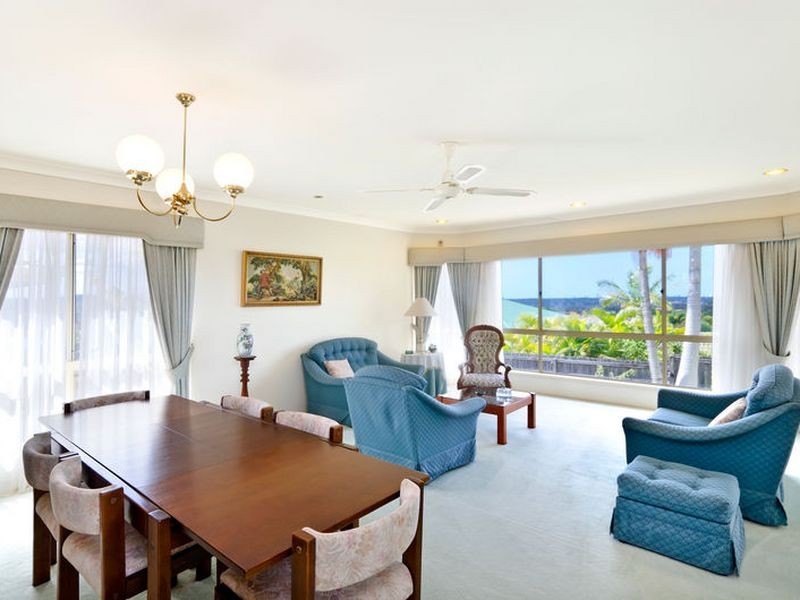 8 Bellavista Close, Highland Park QLD 4211