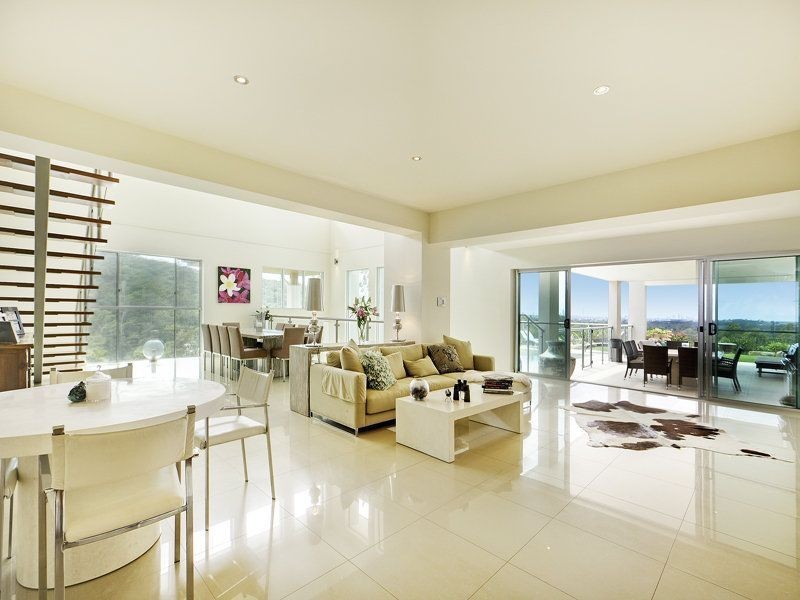 219 Crane Crescent, Nerang QLD 4211