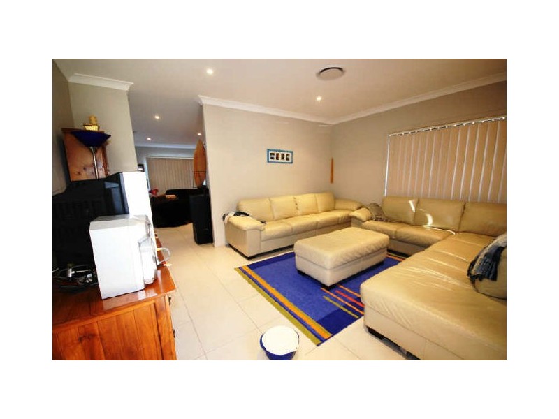 2/23 Kelsey Circuit, Nerang QLD 4211