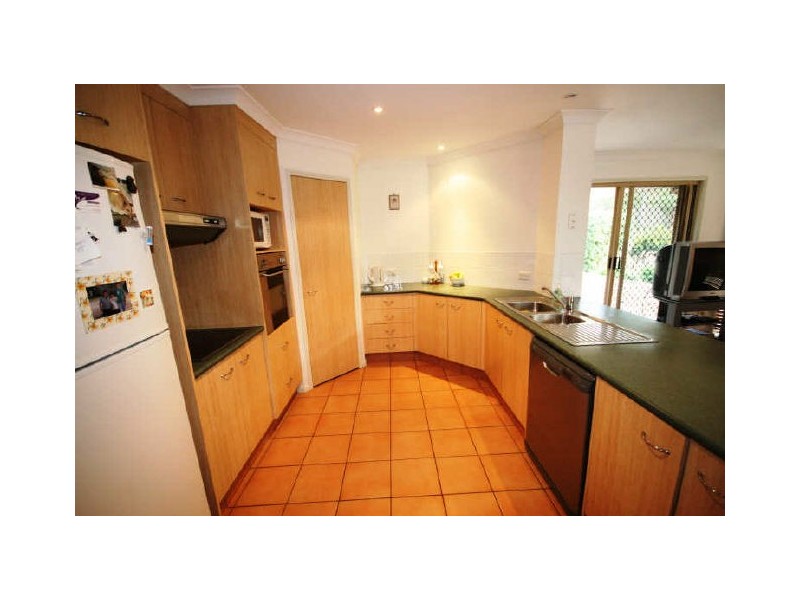 4 Sabina Park Court, Mount Nathan QLD 4211