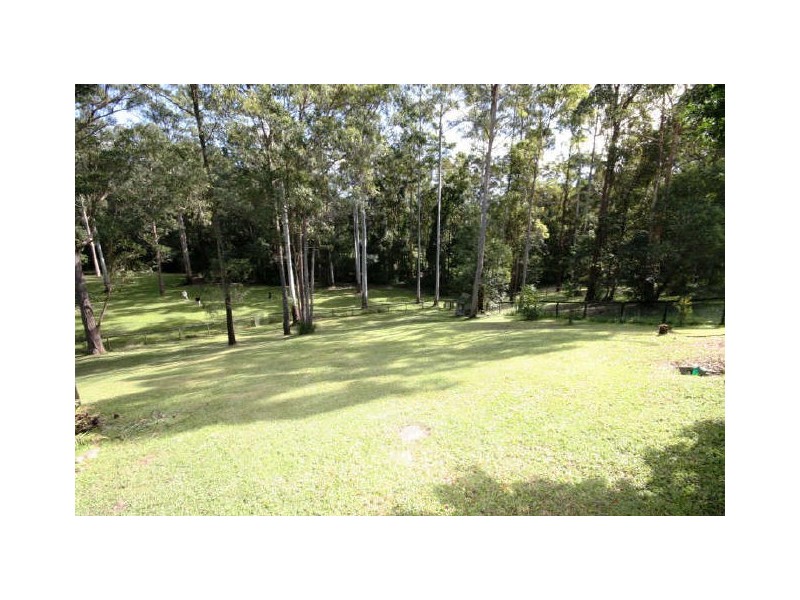 4 Sabina Park Court, Mount Nathan QLD 4211