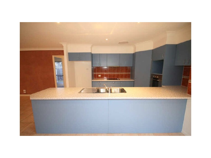 10 Peter Mills Drive, Gilston QLD 4211