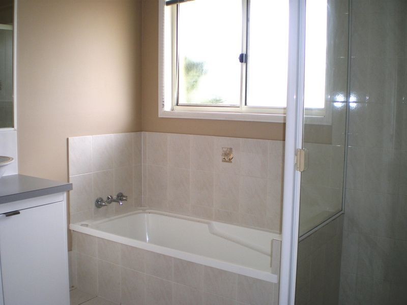 60/102 Alexander Drive, Highland Park QLD 4211