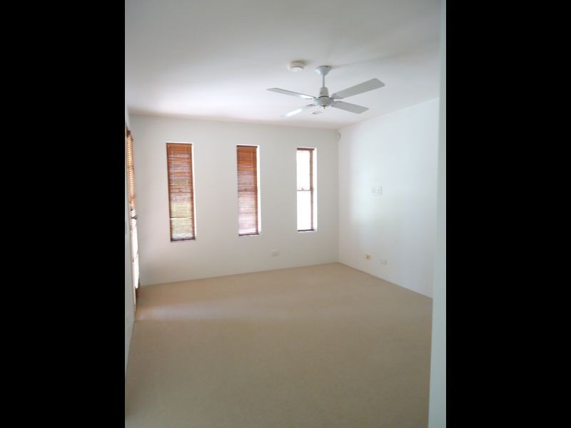 200 Crane Crescent, Nerang QLD 4211