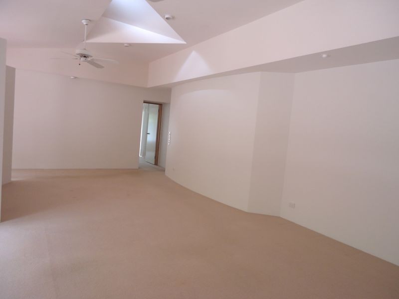 200 Crane Crescent, Nerang QLD 4211