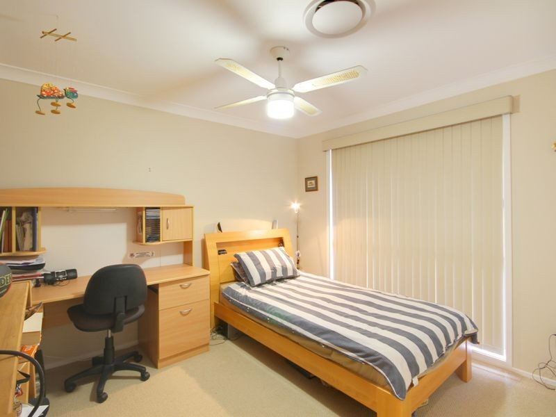 6 Nairn Court, Highland Park QLD 4211