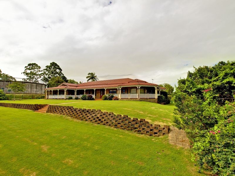 4 Westminster Boulevard, Elanora QLD 4221