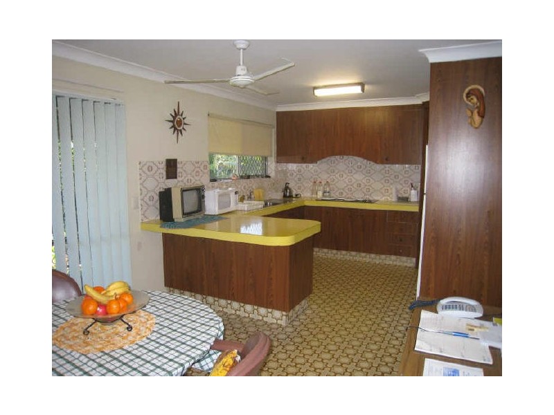 2 Maroong Crescent, Nerang QLD 4211