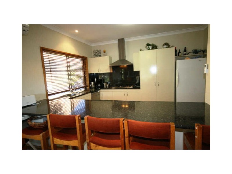 169 Alexander Drive, Highland Park QLD 4211