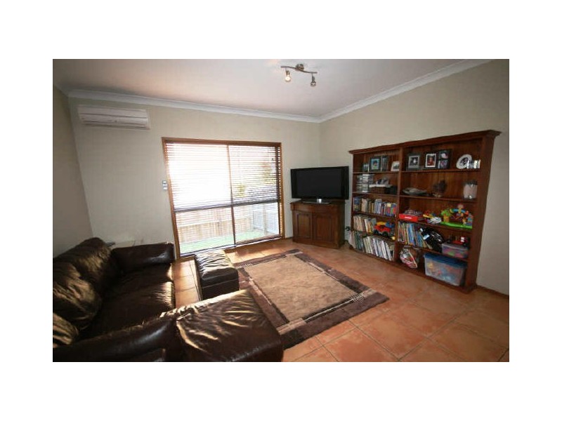 169 Alexander Drive, Highland Park QLD 4211