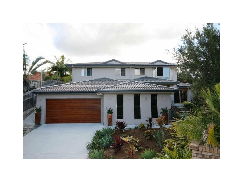 25 Piccadilly Place, Highland Park QLD 4211