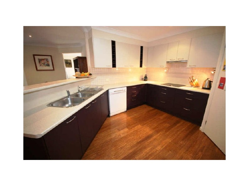 25 Piccadilly Place, Highland Park QLD 4211