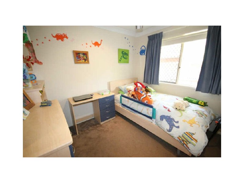 25 Piccadilly Place, Highland Park QLD 4211