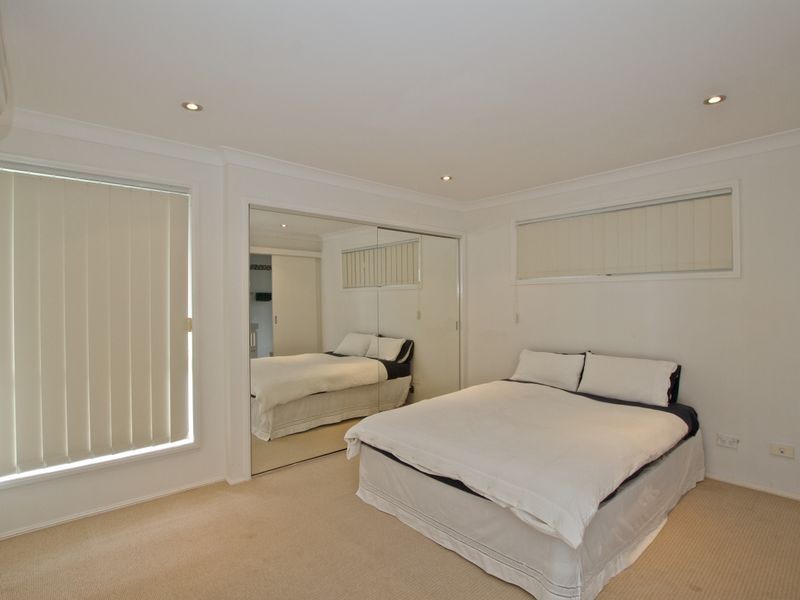 7 Forfar Court, Highland Park QLD 4211
