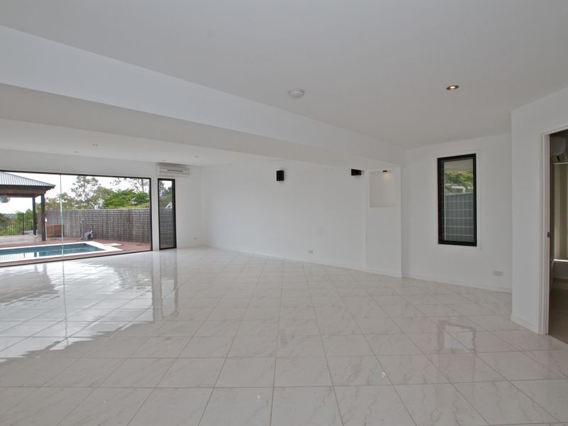 7 Forfar Court, Highland Park QLD 4211