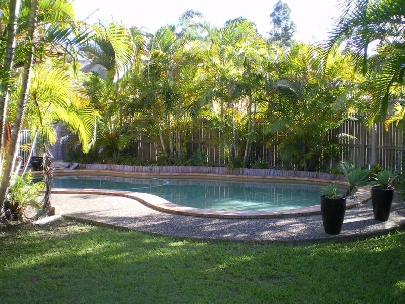 38 Renfrew Drive, Highland Park QLD 4211