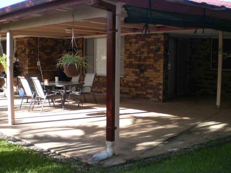 38 Renfrew Drive, Highland Park QLD 4211