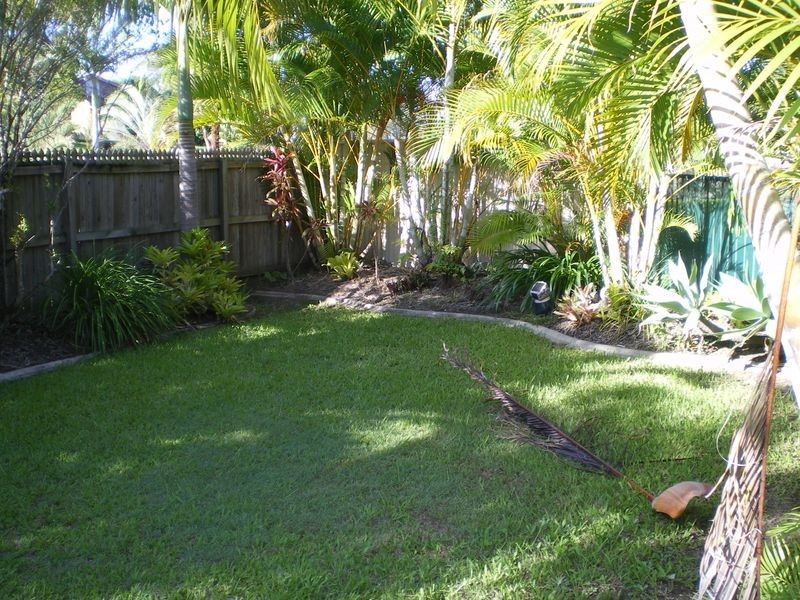 38 Renfrew Drive, Highland Park QLD 4211