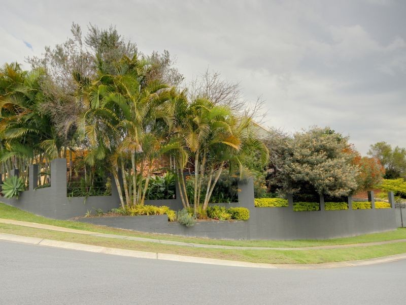 1/11 Gumbeel Court, Highland Park QLD 4211