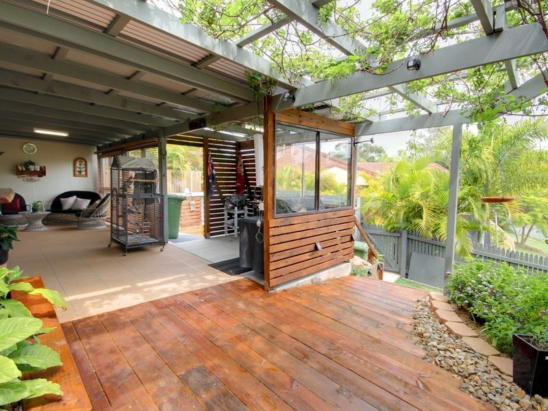 1/11 Gumbeel Court, Highland Park QLD 4211