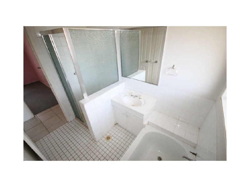 1/41 Alexander Drive, Highland Park QLD 4211