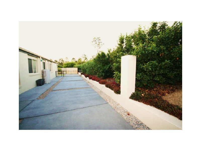 10 Pasture Place, Mount Nathan QLD 4211