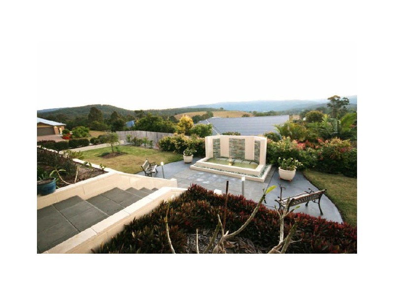 10 Pasture Place, Mount Nathan QLD 4211